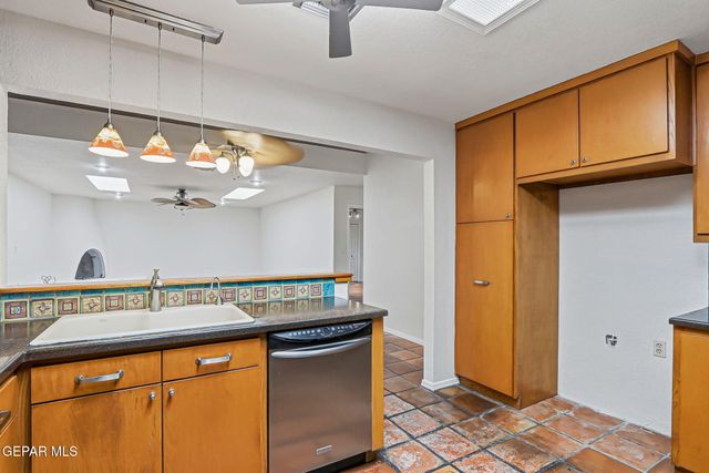 766 ESPADA Drive E, El Paso, TX 79912