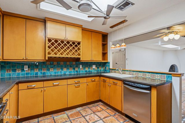 766 ESPADA Drive E, El Paso, TX 79912