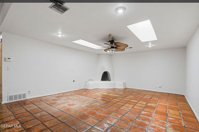 766 ESPADA Drive E, El Paso, TX 79912