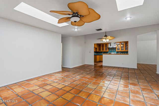 766 ESPADA Drive E, El Paso, TX 79912