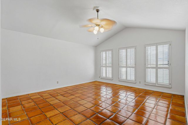 766 ESPADA Drive E, El Paso, TX 79912
