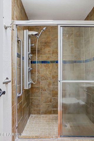 766 ESPADA Drive E, El Paso, TX 79912