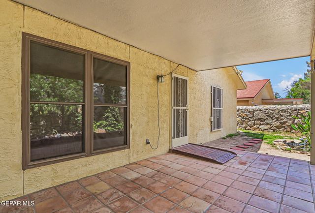 766 ESPADA Drive E, El Paso, TX 79912