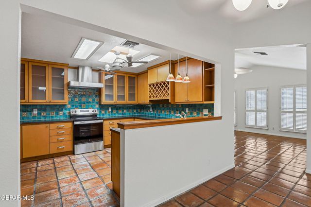 766 ESPADA Drive E, El Paso, TX 79912