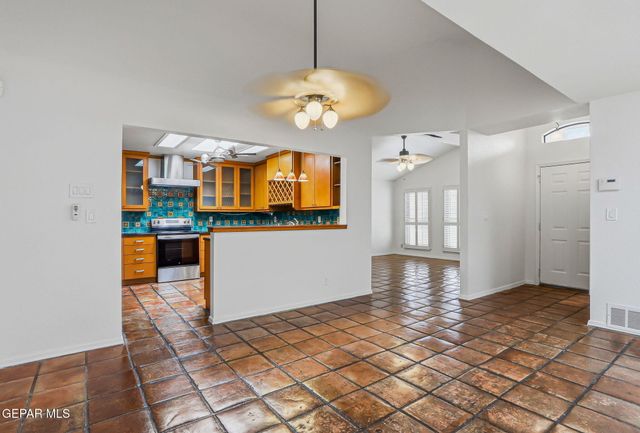 766 ESPADA Drive E, El Paso, TX 79912