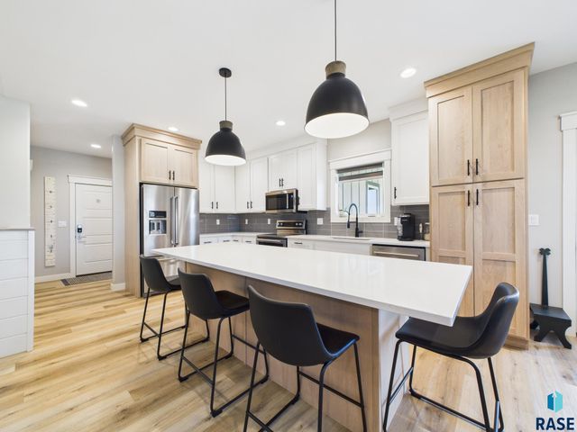 1016 Putter Cir Circle, Dell Rapids, SD 57022