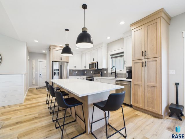 1016 Putter Cir Circle, Dell Rapids, SD 57022