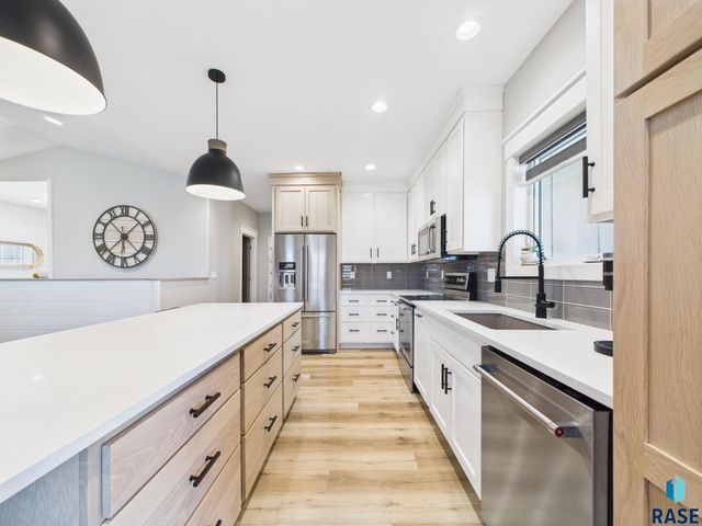 1016 Putter Cir Circle, Dell Rapids, SD 57022