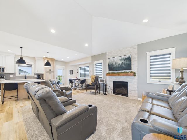 1016 Putter Cir Circle, Dell Rapids, SD 57022