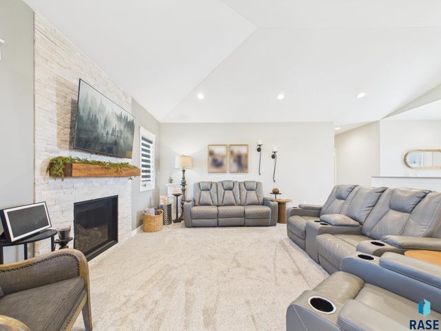 1016 Putter Cir Circle, Dell Rapids, SD 57022