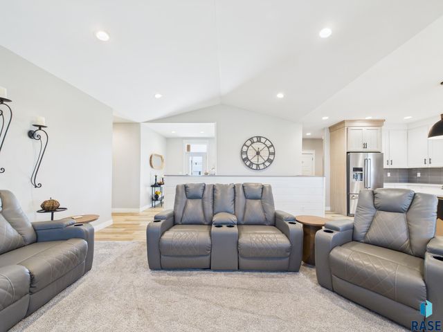 1016 Putter Cir Circle, Dell Rapids, SD 57022