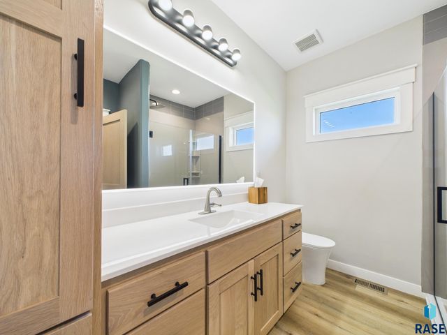 1016 Putter Cir Circle, Dell Rapids, SD 57022