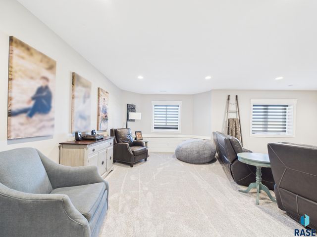 1016 Putter Cir Circle, Dell Rapids, SD 57022