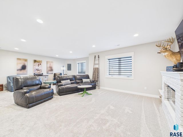 1016 Putter Cir Circle, Dell Rapids, SD 57022