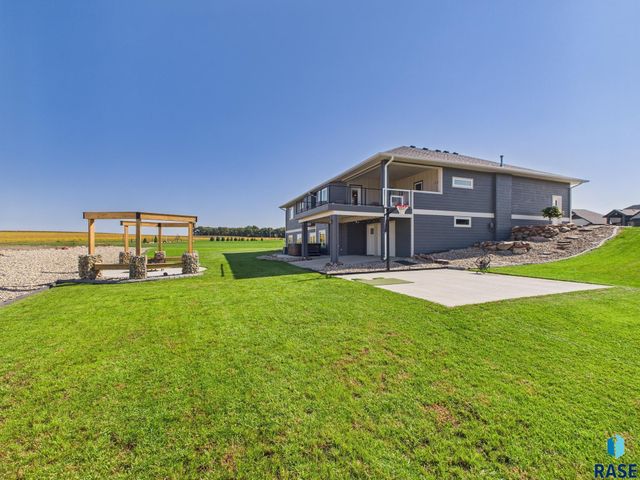 1016 Putter Cir Circle, Dell Rapids, SD 57022