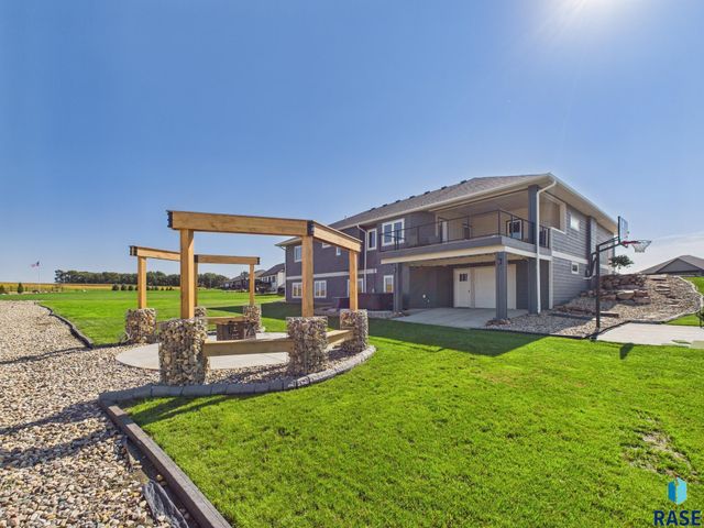 1016 Putter Cir Circle, Dell Rapids, SD 57022