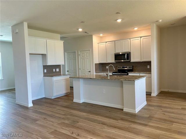 4602 NW 34th TER, Cape Coral, FL 33993