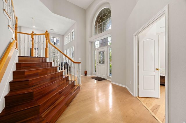205 Purple Slate Place, The Woodlands, TX 77381