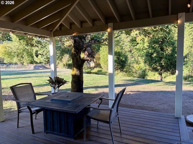 14963 S UNION MILLS Rd, Mulino, OR 97042