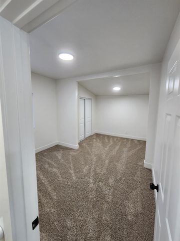 3243 E Mckenzie Avenue, Fresno, CA 93702