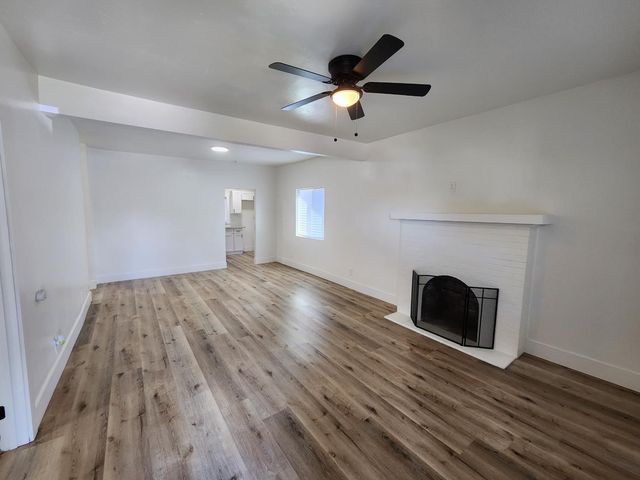 3243 E Mckenzie Avenue, Fresno, CA 93702