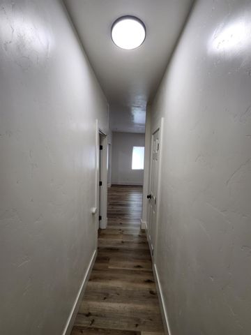 3243 E Mckenzie Avenue, Fresno, CA 93702