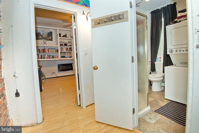 703 S 6TH ST, Philadelphia, PA 19147