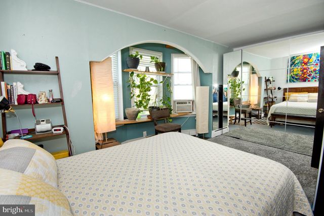 703 S 6TH ST, Philadelphia, PA 19147