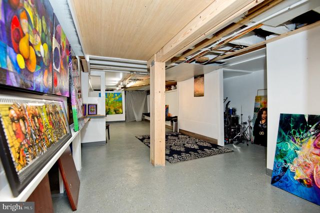 703 S 6TH ST, Philadelphia, PA 19147