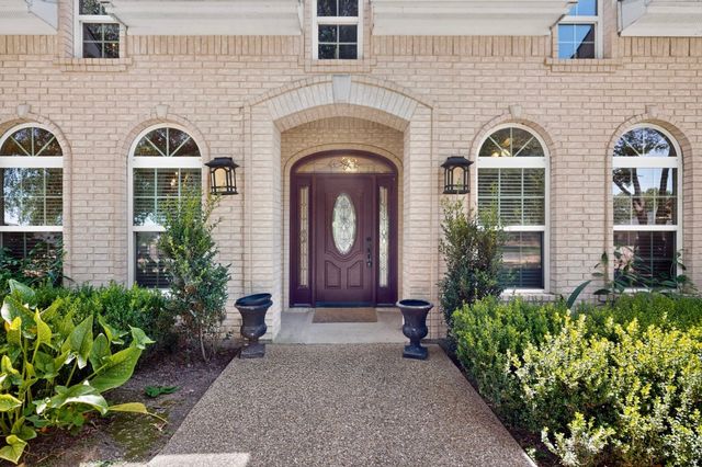 108 Cape Shore Drive, Mabank, TX 75143