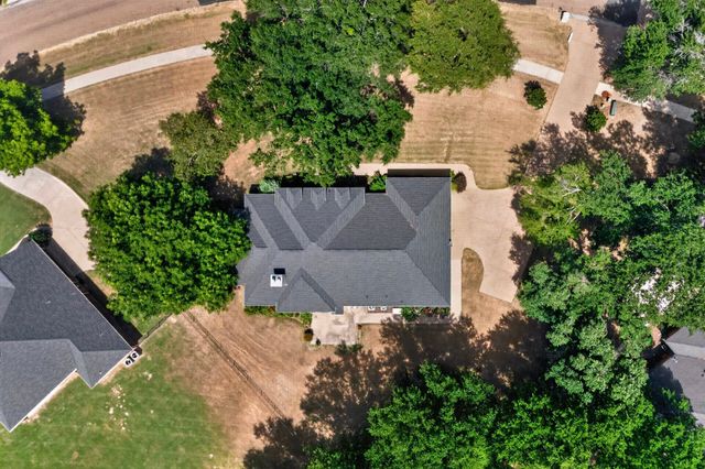 108 Cape Shore Drive, Mabank, TX 75143