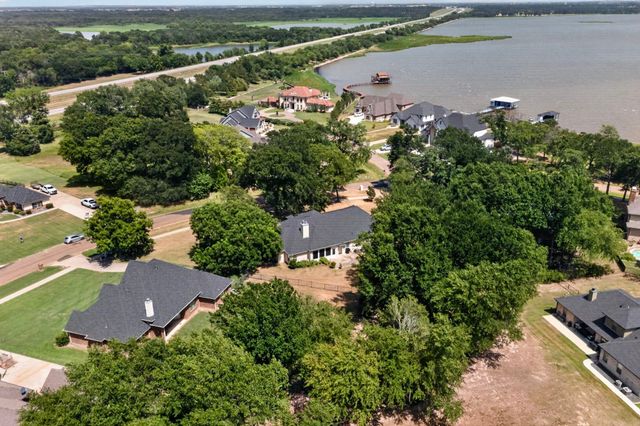 108 Cape Shore Drive, Mabank, TX 75143
