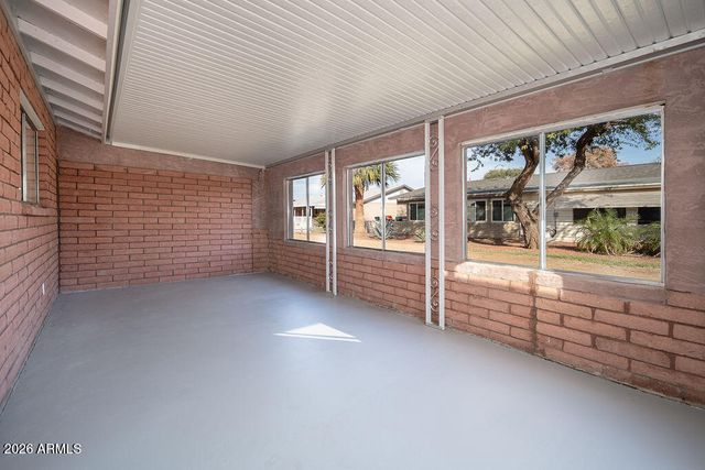 9638 W CINNABAR Avenue B, Peoria, AZ 85345