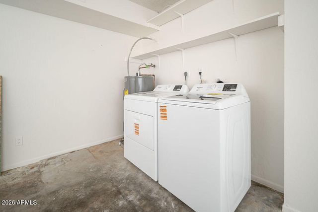 9638 W CINNABAR Avenue B, Peoria, AZ 85345