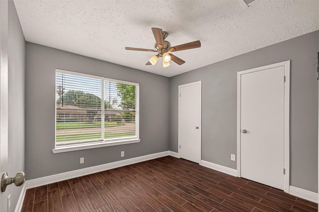 7419 S Choctaw Street, Baytown, TX 77521