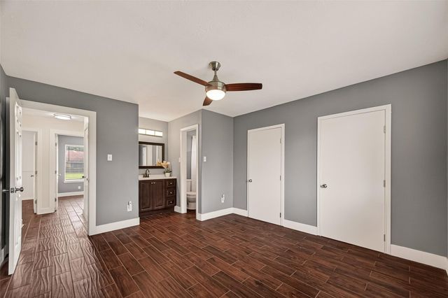 7419 S Choctaw Street, Baytown, TX 77521