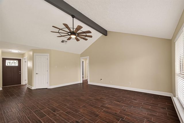 7419 S Choctaw Street, Baytown, TX 77521