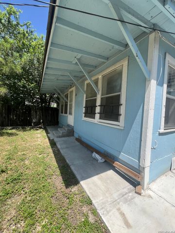 1730 W Poplar, San Antonio, TX 78207