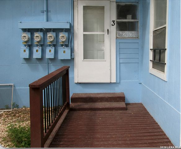 1730 W Poplar, San Antonio, TX 78207