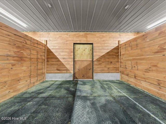 1050 Lakebay Road, Vass, NC 28394