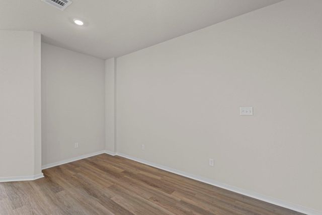 201 Backwood PASS, Taylor, TX 76574