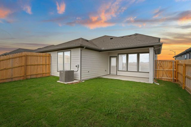 201 Backwood PASS, Taylor, TX 76574
