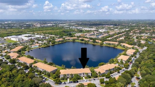 5025 Wiles Rd 105, Coconut Creek, FL 33073