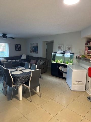 5025 Wiles Rd 105, Coconut Creek, FL 33073