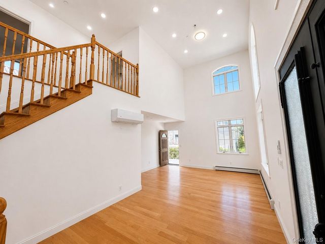 3646 205th Street, Bayside, NY 11361