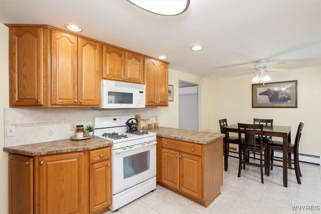 52 Three Rod Road, Alden, NY 14004