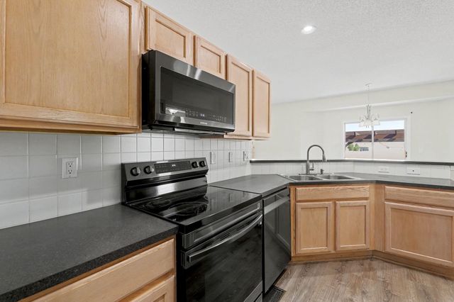 1334 N Aksarben Ct, Wichita, KS 67235