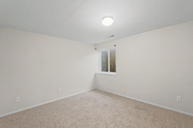 1334 N Aksarben Ct, Wichita, KS 67235