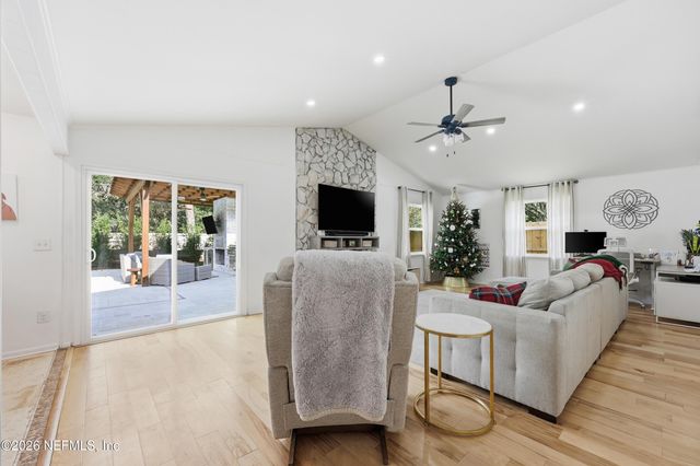 1828 HAMLET Lane N, Neptune Beach, FL 32266