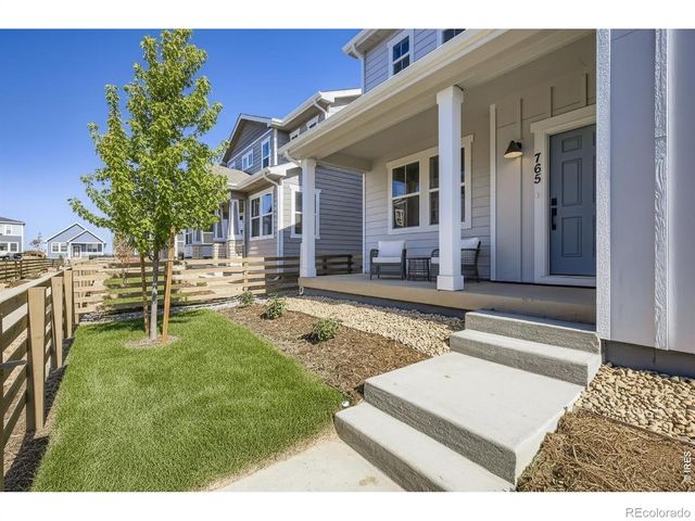 765 Nob Hill Lane, Fort Collins, CO 80524